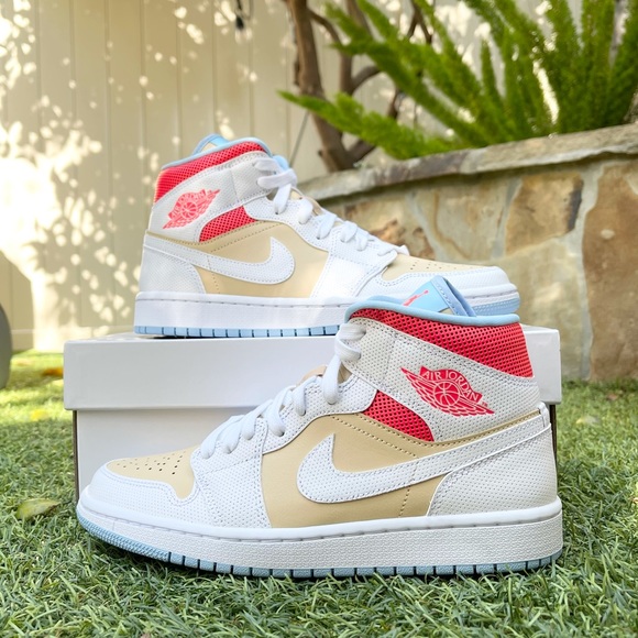 🤍 Nike air jordan 1 shoes - Picture 2 of 4